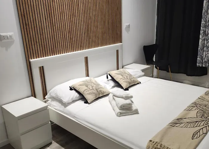 Orange Boutique Rooms